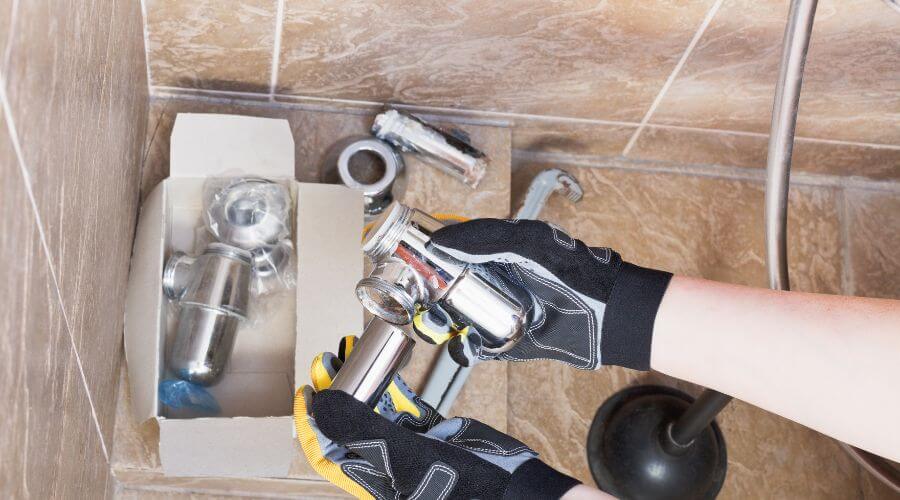 Professional gutter cleaning in Cora, WY